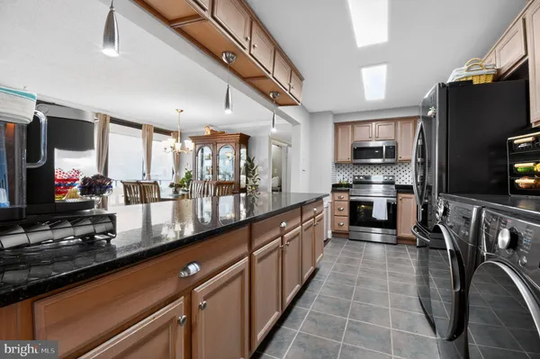 $397,000 | 6301 Stevenson Avenue, Unit 1501, Alexandria, VA 22304