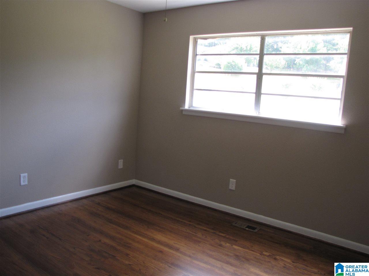 916 Windover Road Birmingham, AL 35215 - Photo 6 of 13