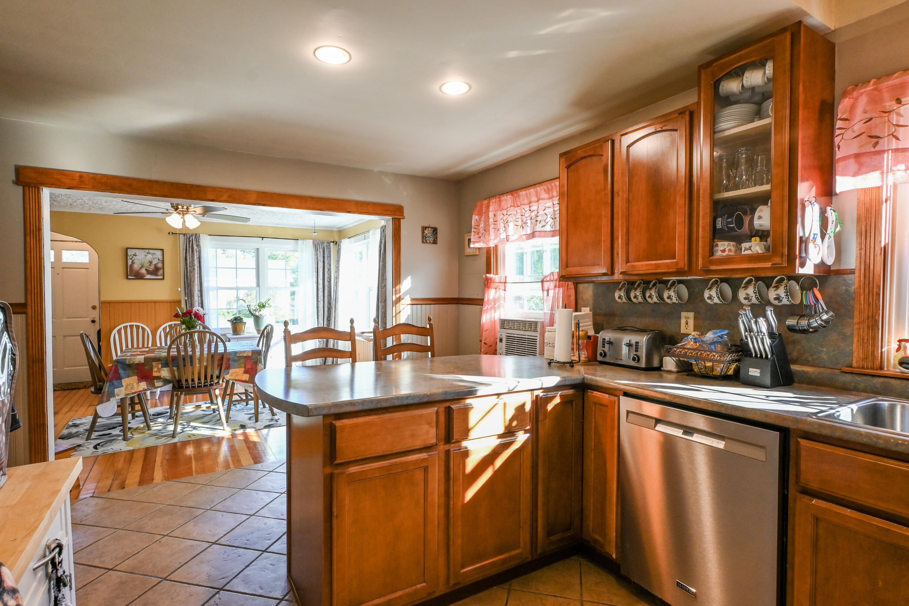 290 Pond Road Lewiston, ME 04240 - Photo 8 of 46 Kitchen