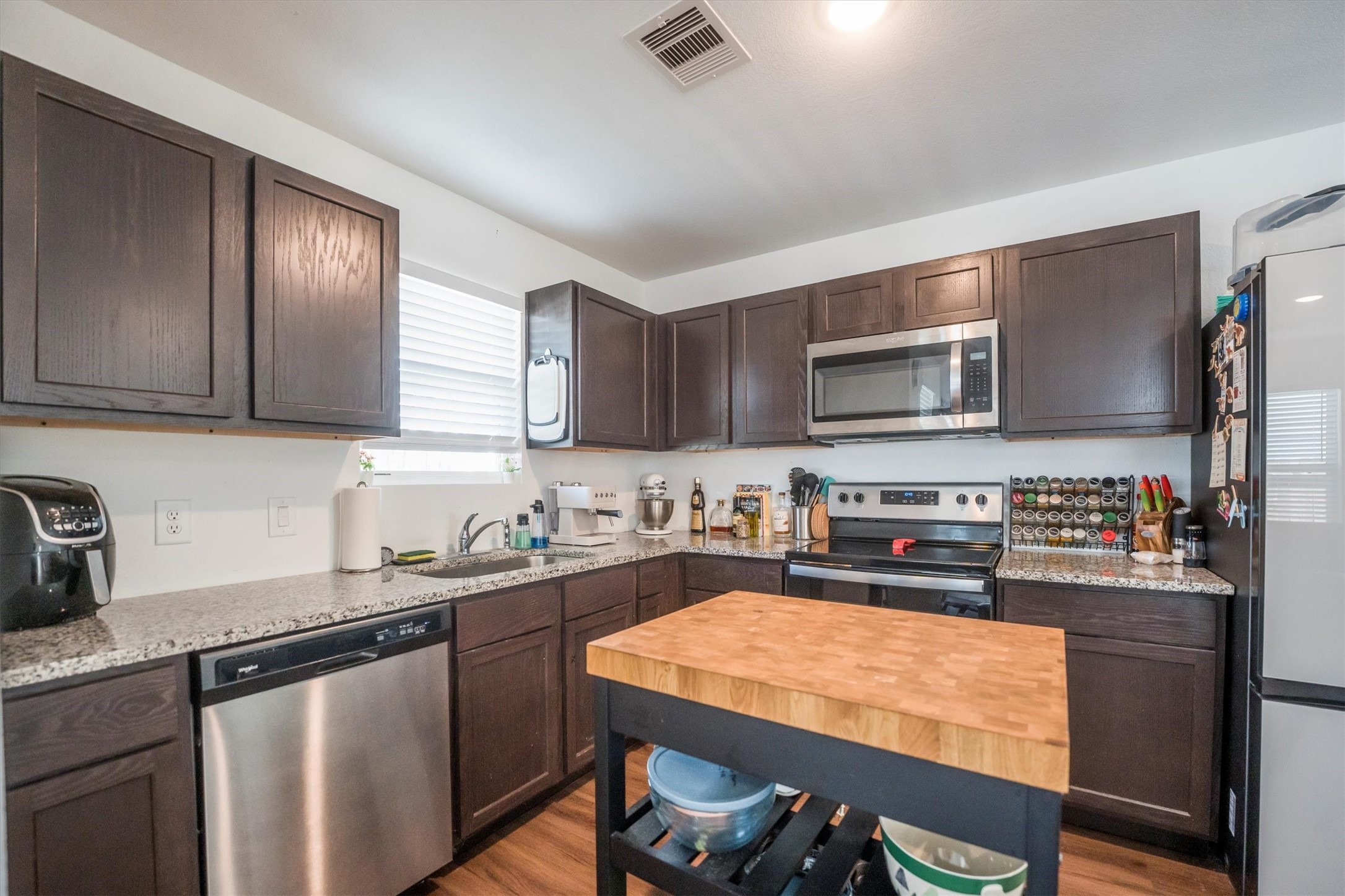 16602 Colleen Place Conroe, TX 77306 - Photo 11 of 38