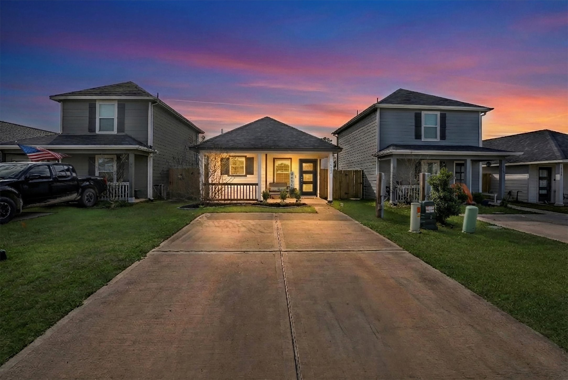 16602 Colleen Place Conroe, TX 77306 - Photo 2 of 38