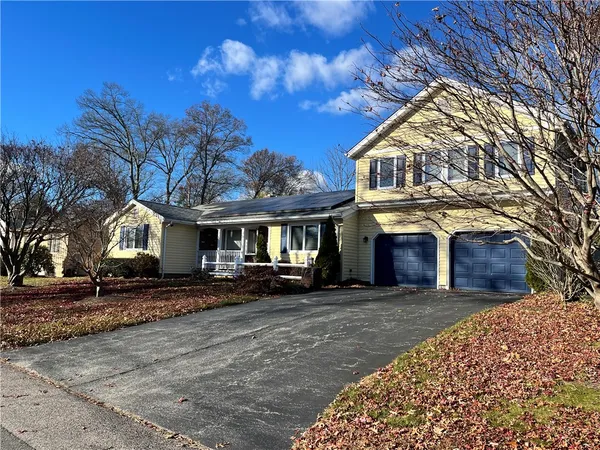 $500,000 | 30 Colony Drive, Johnston, RI 02919