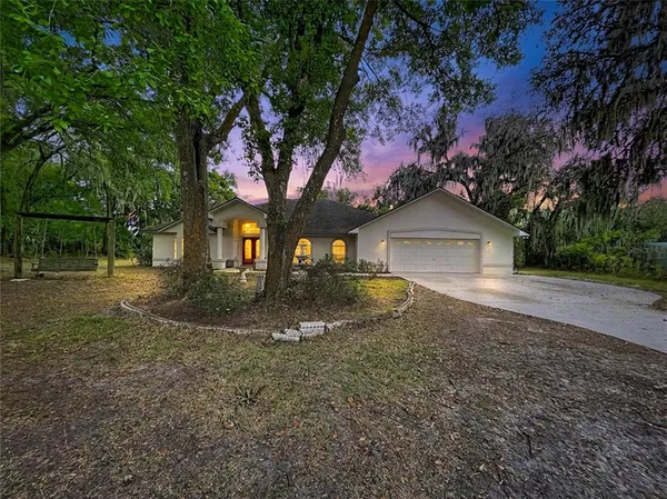 $459,000 | 8402 Southwood Pines Street, Lithia, FL 33547