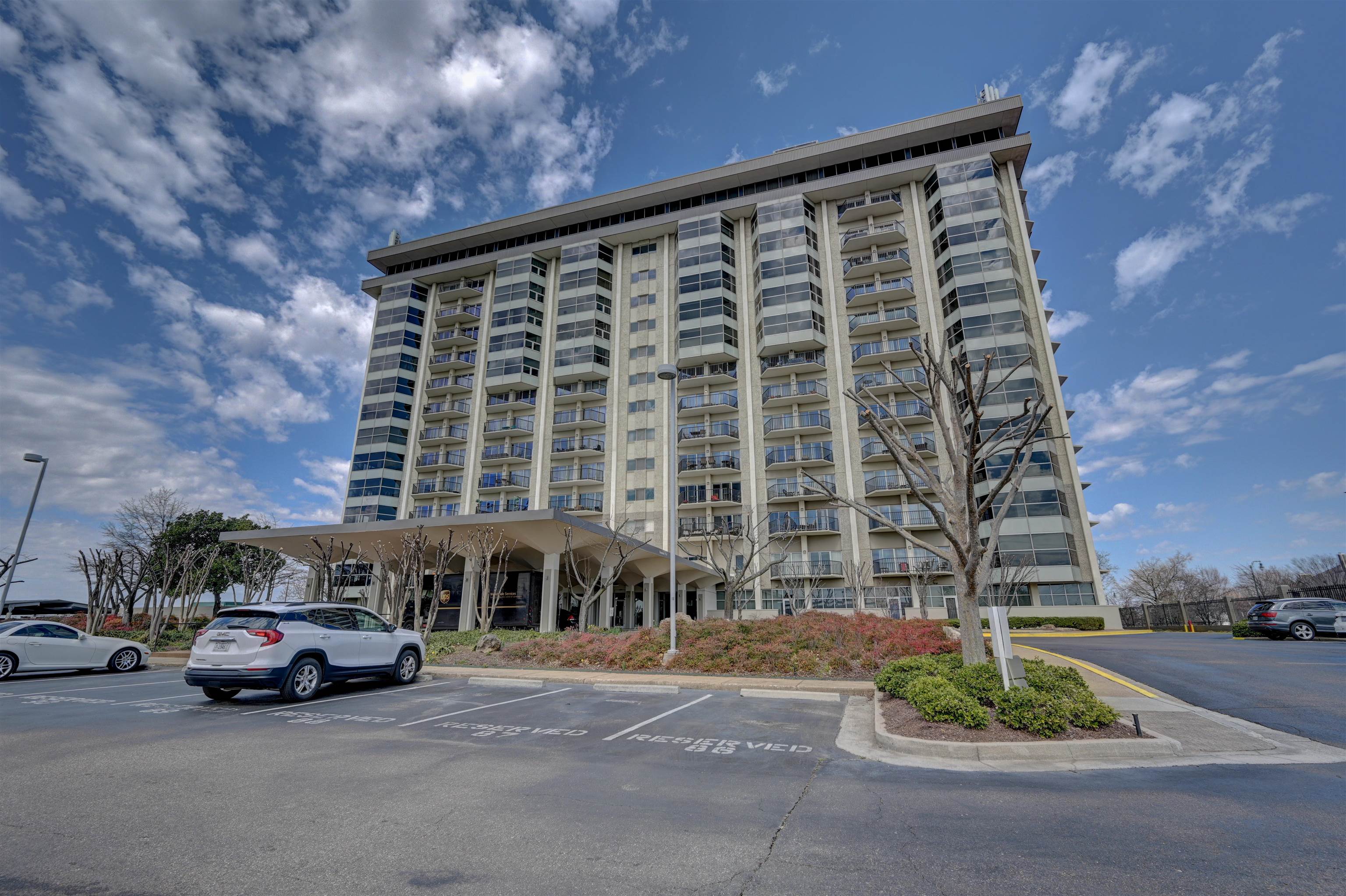 655 Riverside Drive, Unit 801 Memphis, TN 38103 - Photo 31 of 35