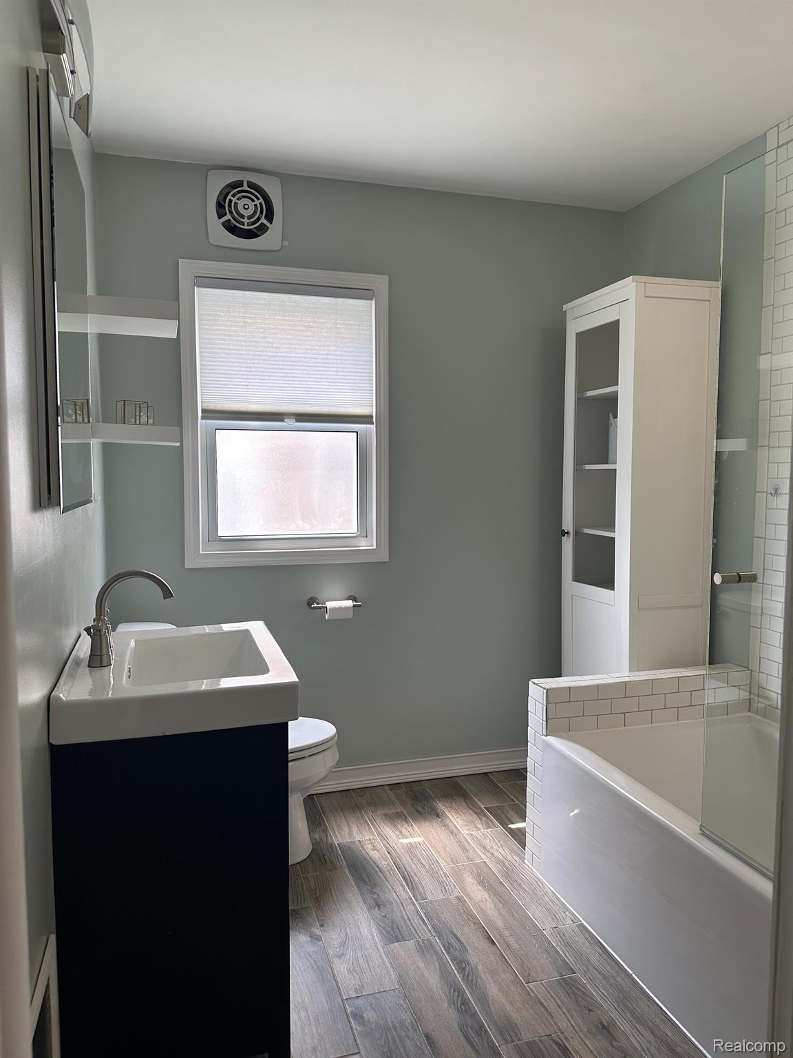 1079 Cambridge Road Berkley, MI 48072 - Photo 12 of 20 Gallery Image 12