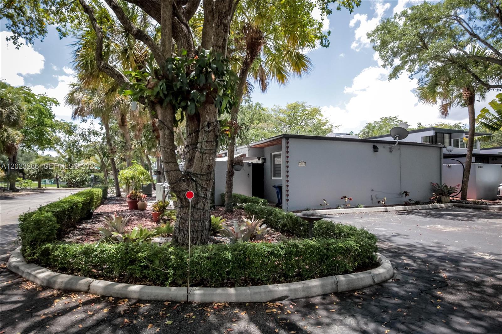 6380 Jack Rabbit Lane Miami Lakes, FL 33014 - Photo 1 of 40