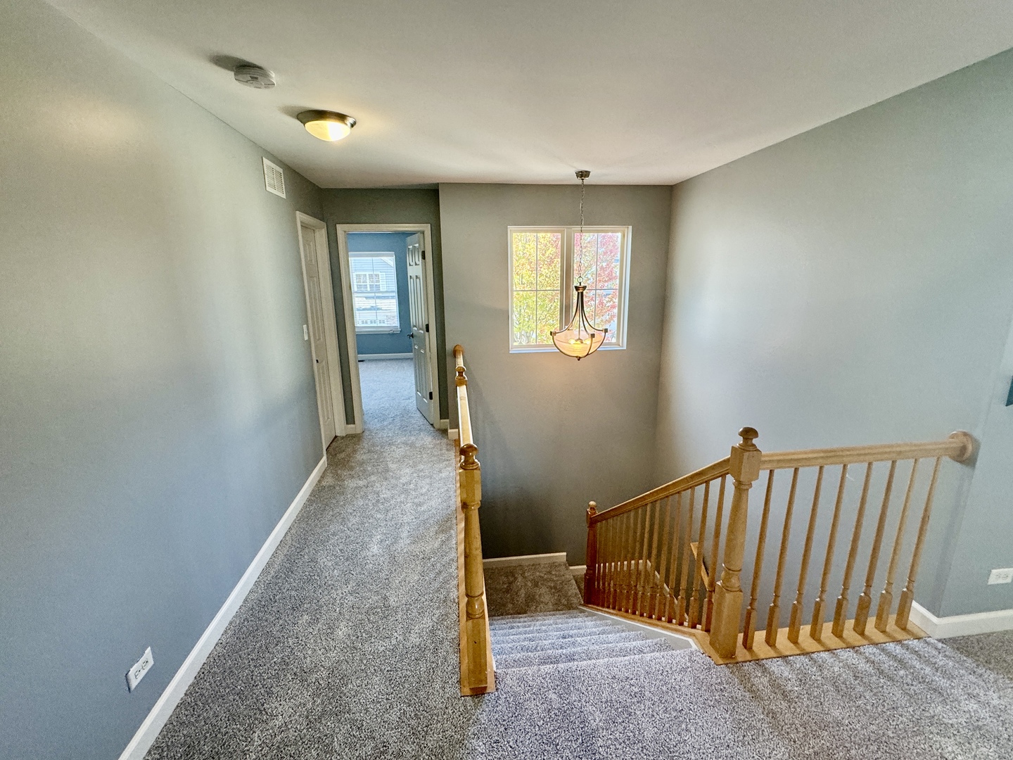 423 Acushnet Street, Unit 423 Elgin, IL 60124 - Photo 10 of 20 a view of entryway
