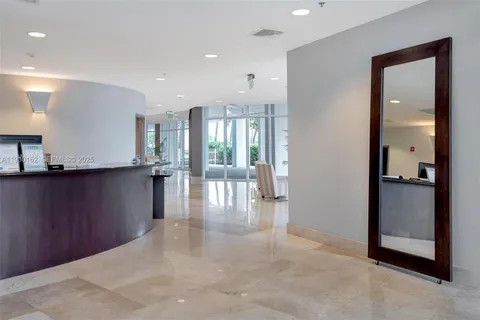 $3,875 | 6515 Collins Avenue, Unit 1110, Miami Beach, FL 33141