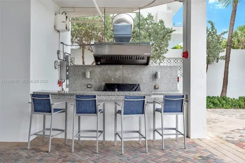 $3,875 | 6515 Collins Avenue, Unit 1110, Miami Beach, FL 33141