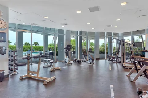 $3,875 | 6515 Collins Avenue, Unit 1110, Miami Beach, FL 33141