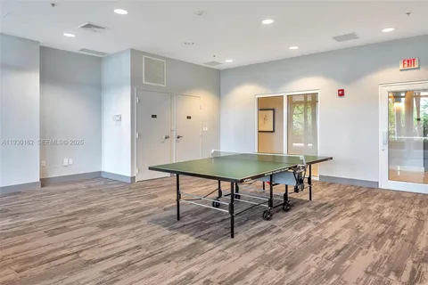 $3,875 | 6515 Collins Avenue, Unit 1110, Miami Beach, FL 33141