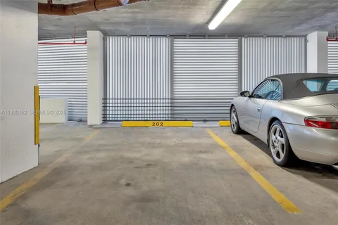 $3,875 | 6515 Collins Avenue, Unit 1110, Miami Beach, FL 33141