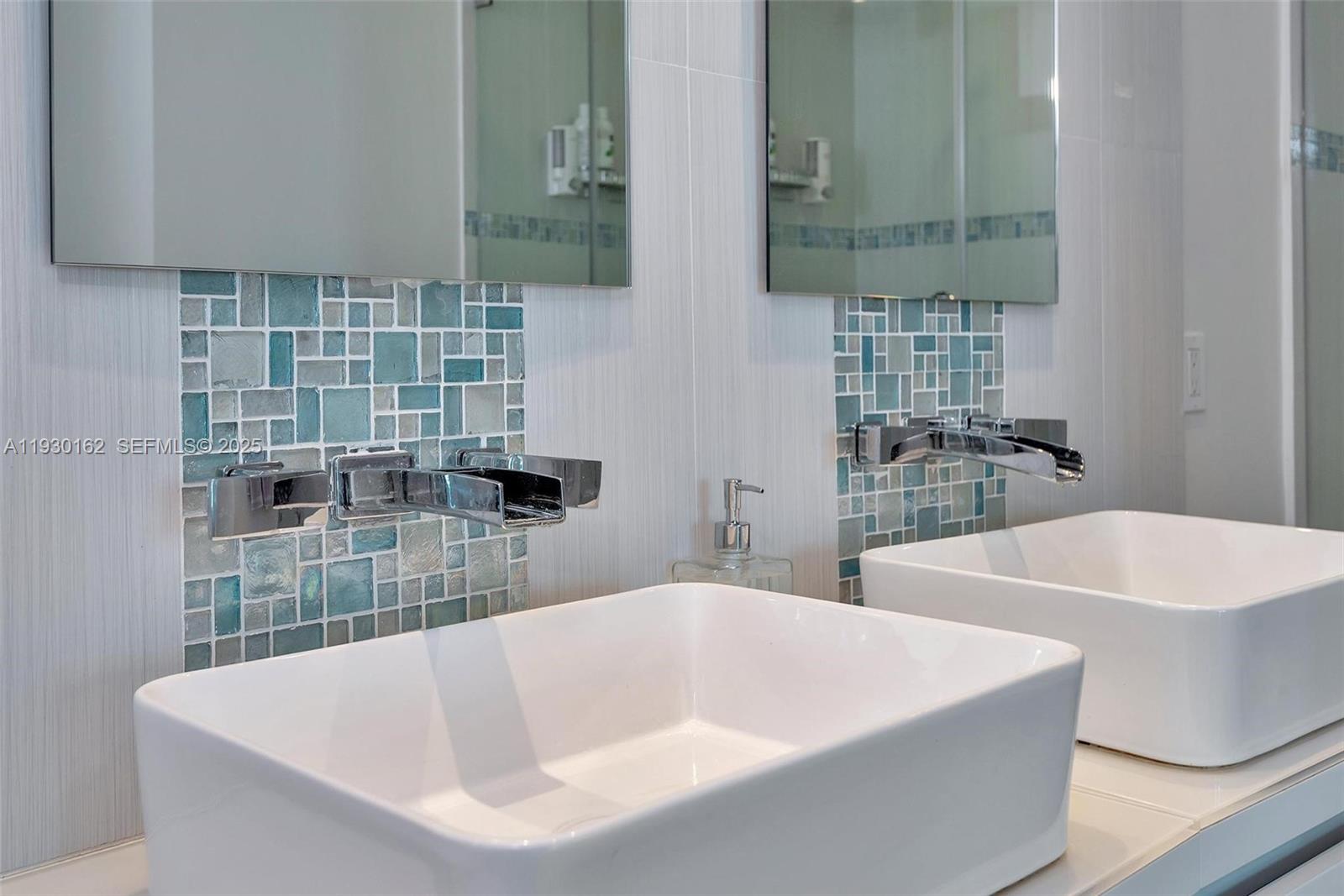 6515 Collins Avenue, Unit 1110 Miami Beach, FL 33141 - Photo 5 of 42