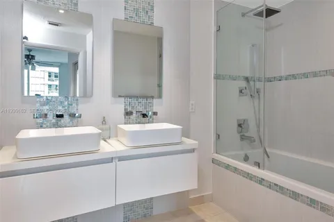 $3,875 | 6515 Collins Avenue, Unit 1110, Miami Beach, FL 33141