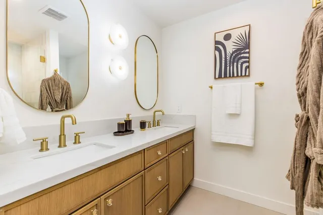 $1,349,000 | 14362 Collins Street, Sherman Oaks, CA 91401