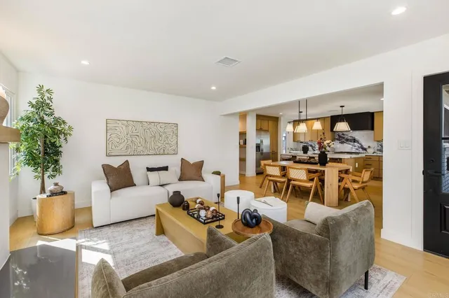 $1,349,000 | 14362 Collins Street, Sherman Oaks, CA 91401