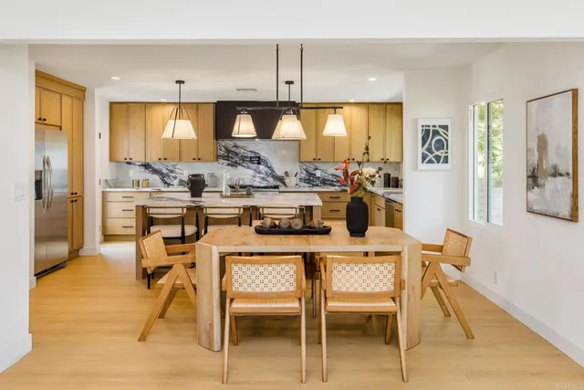$1,349,000 | 14362 Collins Street, Sherman Oaks, CA 91401