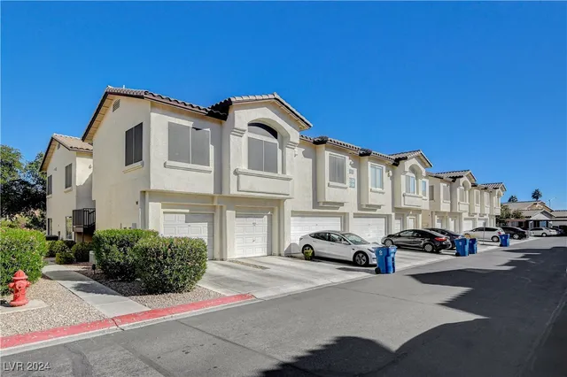 $280,000 | 4810 Black Bear Road, Unit 202, Las Vegas, NV 89149