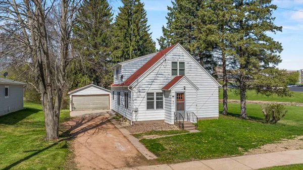 $199,900 | 612 North Walnut Avenue, Marshfield, WI 54449