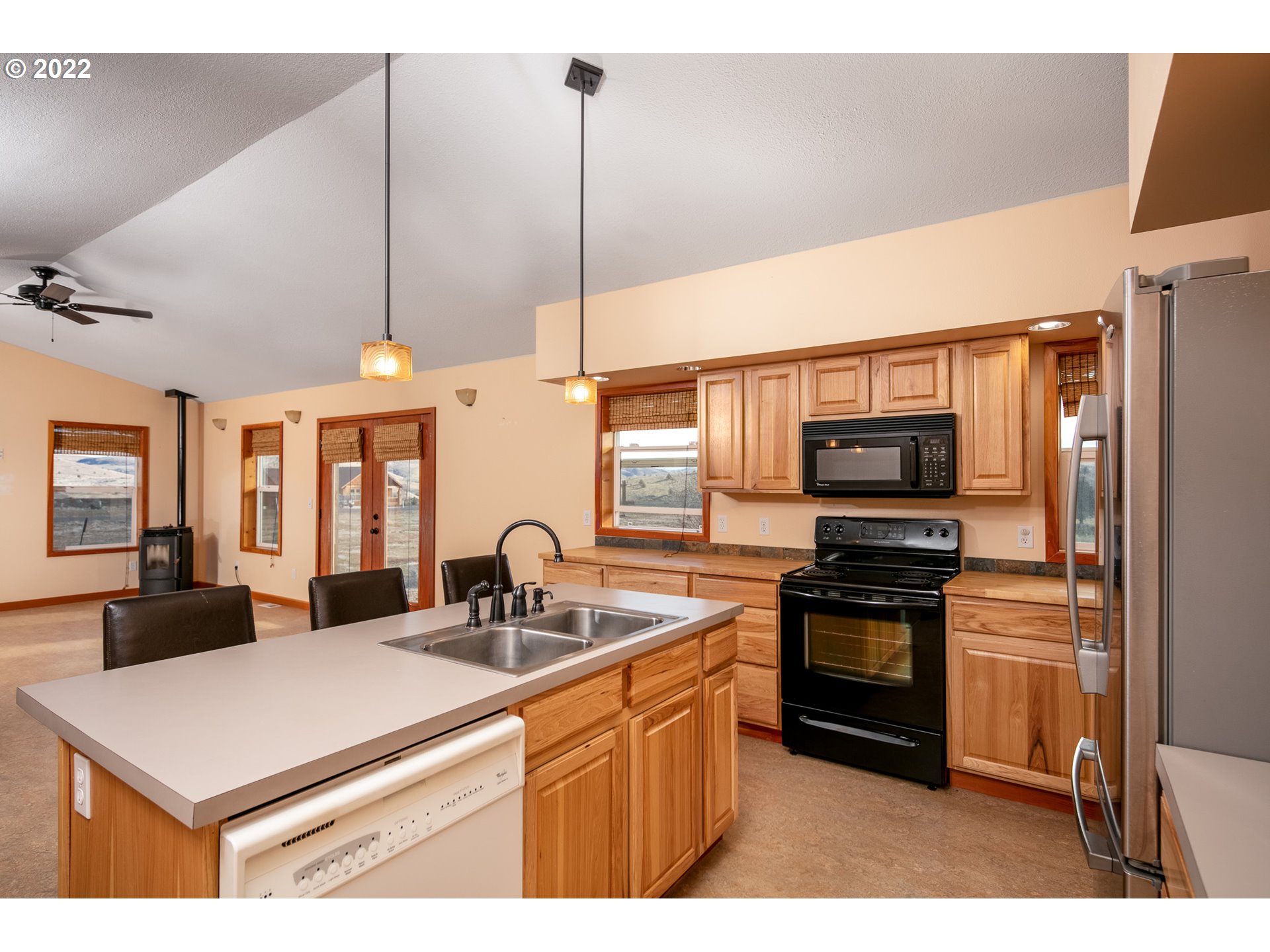 1431 Fish Tail Road Maupin, OR 97037 - Photo 12 of 20 Gallery Image 12