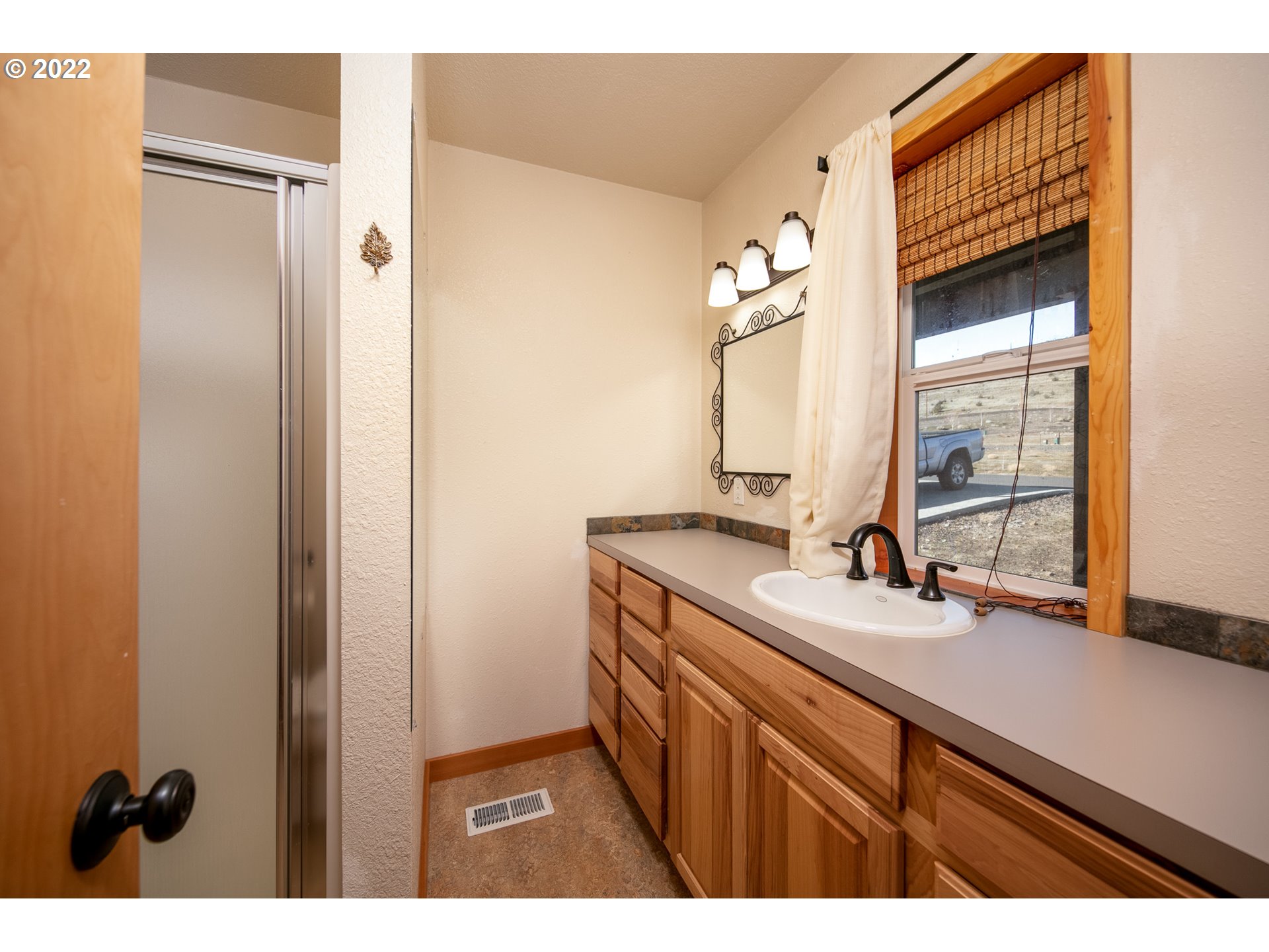 1431 Fish Tail Road Maupin, OR 97037 - Photo 18 of 20 Gallery Image 18