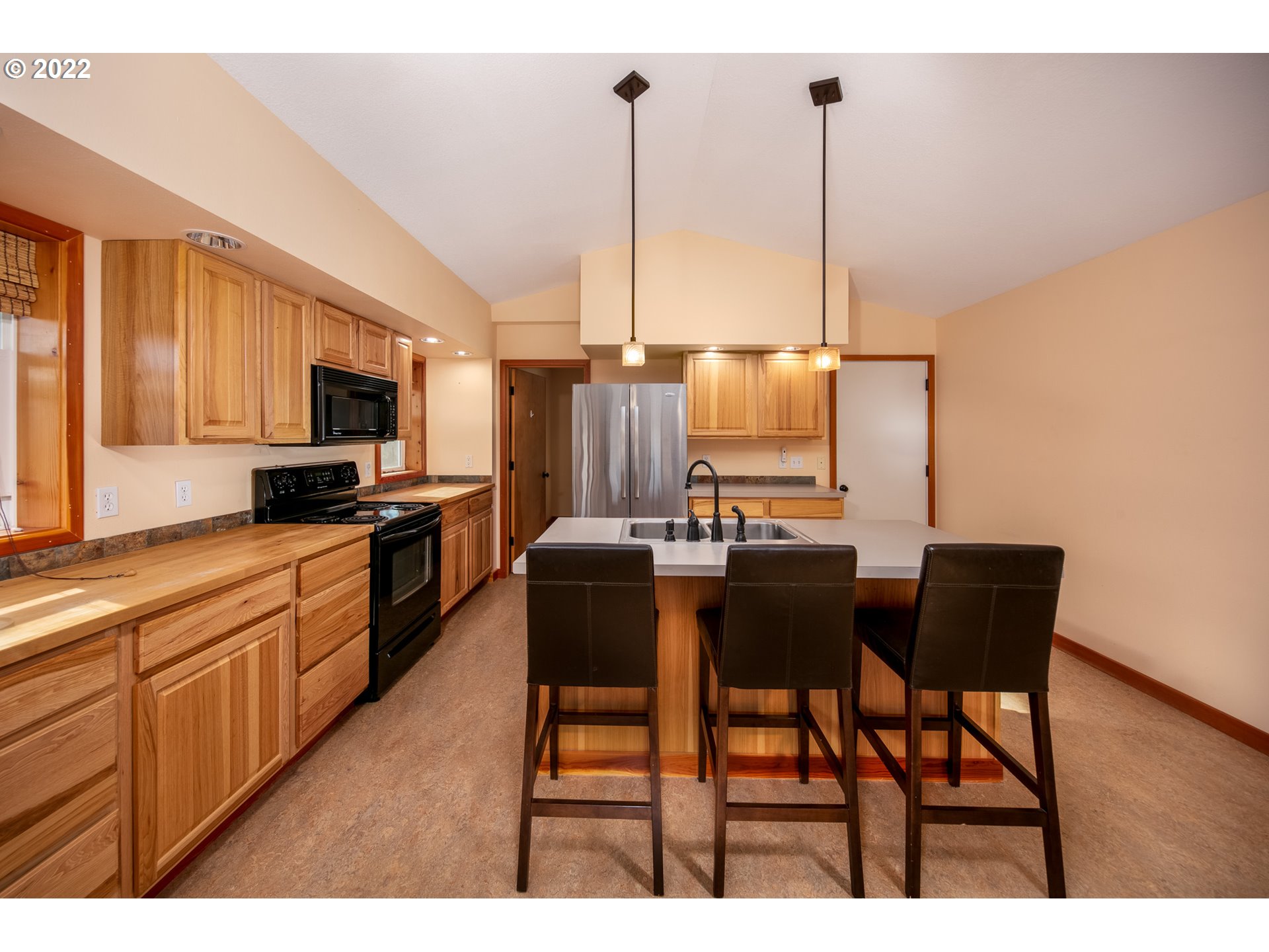 1431 Fish Tail Road Maupin, OR 97037 - Photo 10 of 20 Gallery Image 10