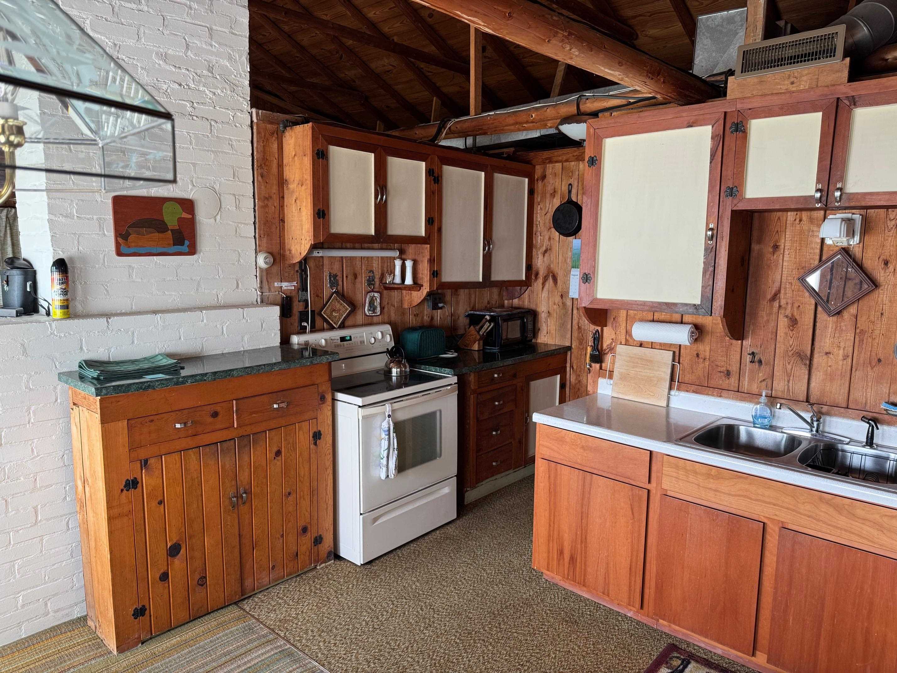 4265 Euclid Road Interlochen, MI 49643 - Photo 10 of 17