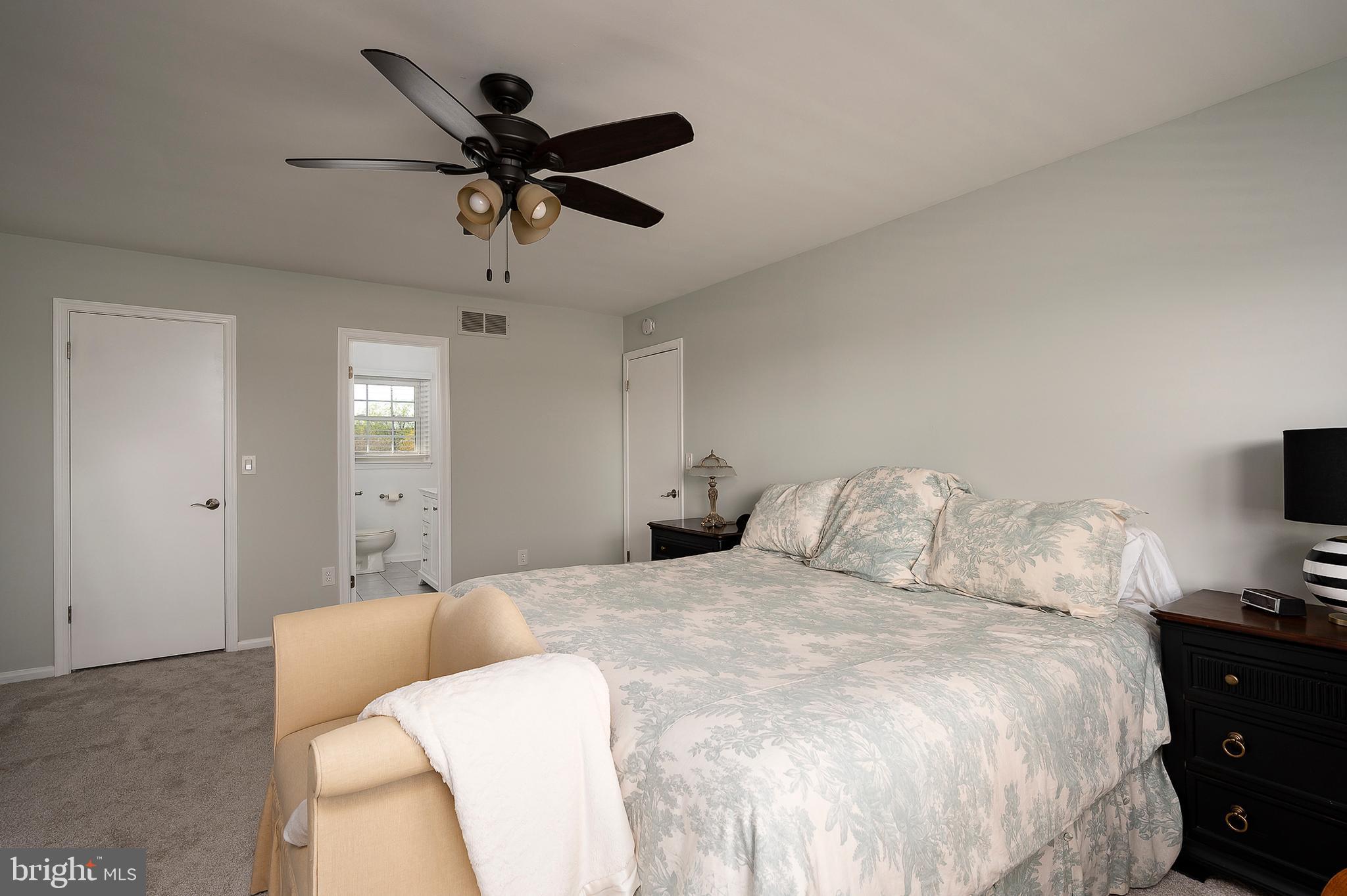 135 Farragut Road Annapolis, MD 21401 - Photo 15 of 26 Master bedroom