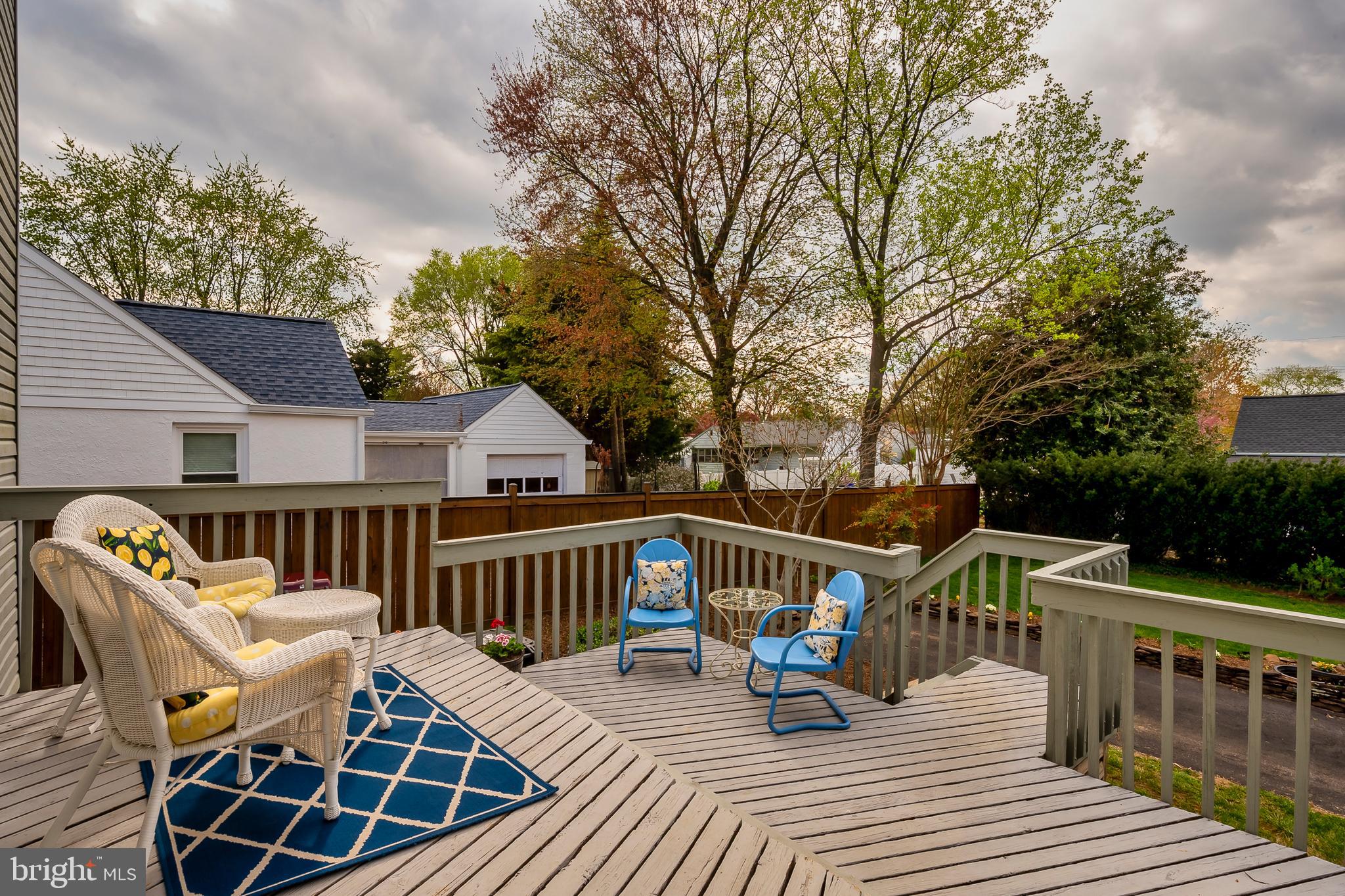 135 Farragut Road Annapolis, MD 21401 - Photo 20 of 26 Back deck