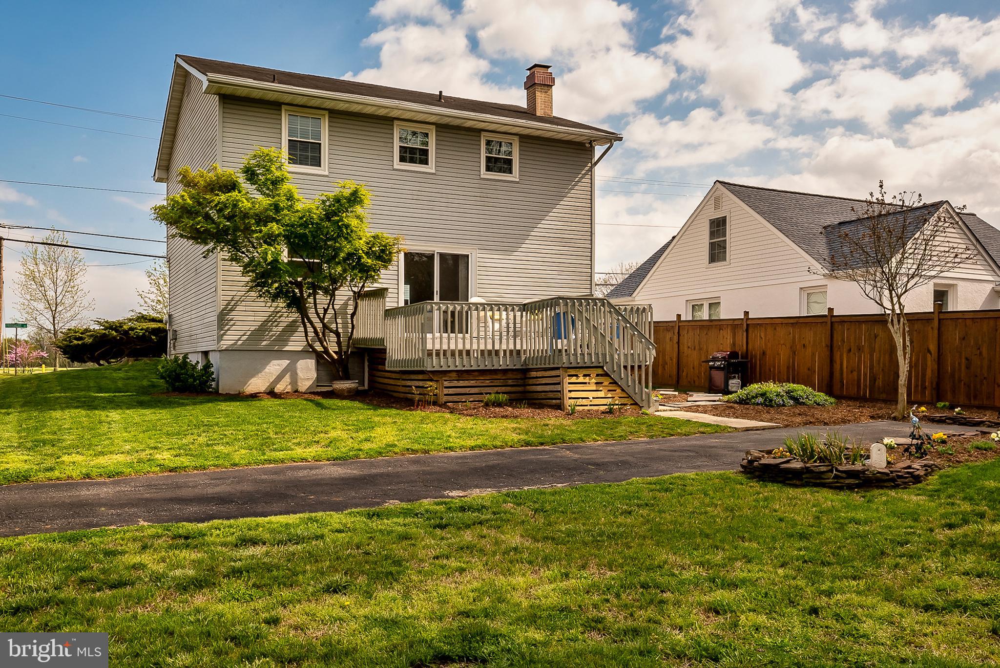 135 Farragut Road Annapolis, MD 21401 - Photo 24 of 26 Back view and deck