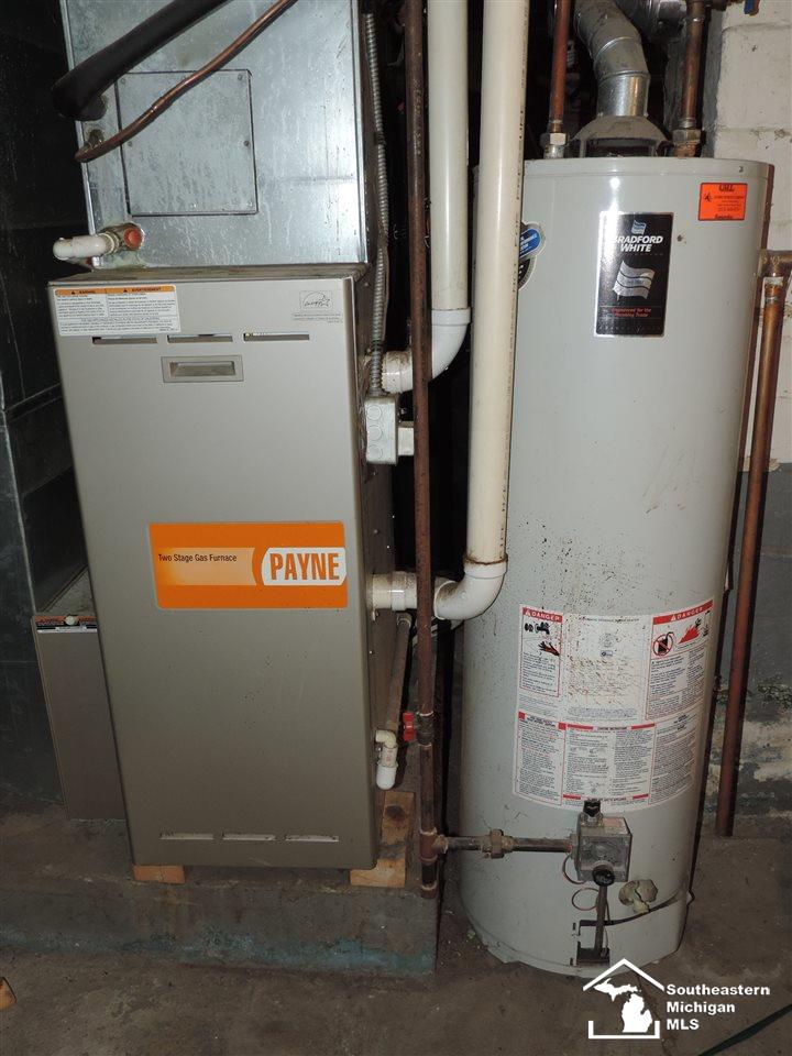 7021 Telegraph Road Temperance, MI 48182 - Photo 17 of 36