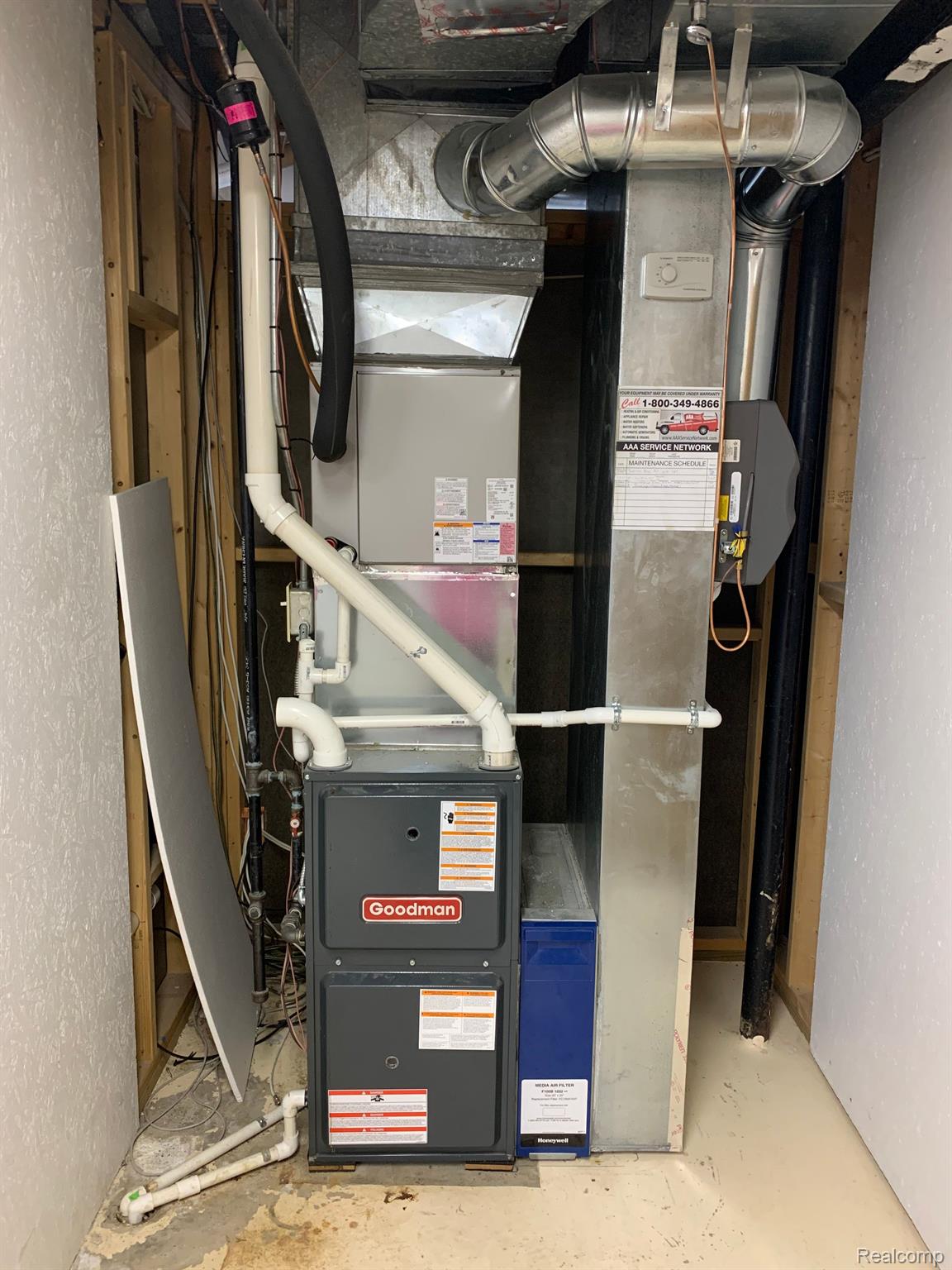 5749 Crandall Road Howell, MI 48855 - Photo 21 of 34 Furnance