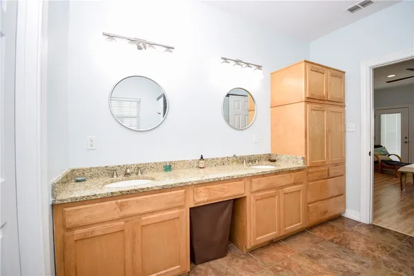 $710,000 | 2006 1st Street, Bayside, TX 78340