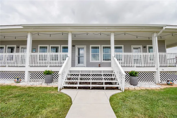 $710,000 | 2006 1st Street, Bayside, TX 78340