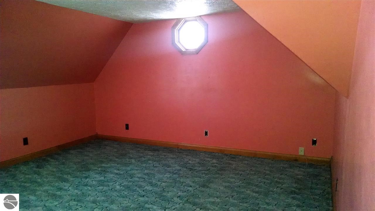 4045 North Seeley Road Manton, MI 49663 - Photo 17 of 22 1781702-16.JPG