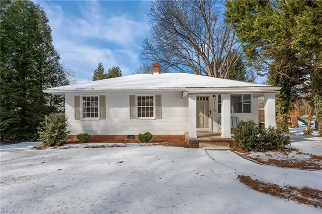 $215,000 | 2119 Hubbard Street, Greensboro, NC 27405