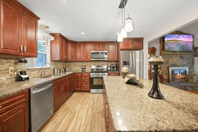 $599,000 | 57 Mohawk Drive, Seekonk, MA 02771