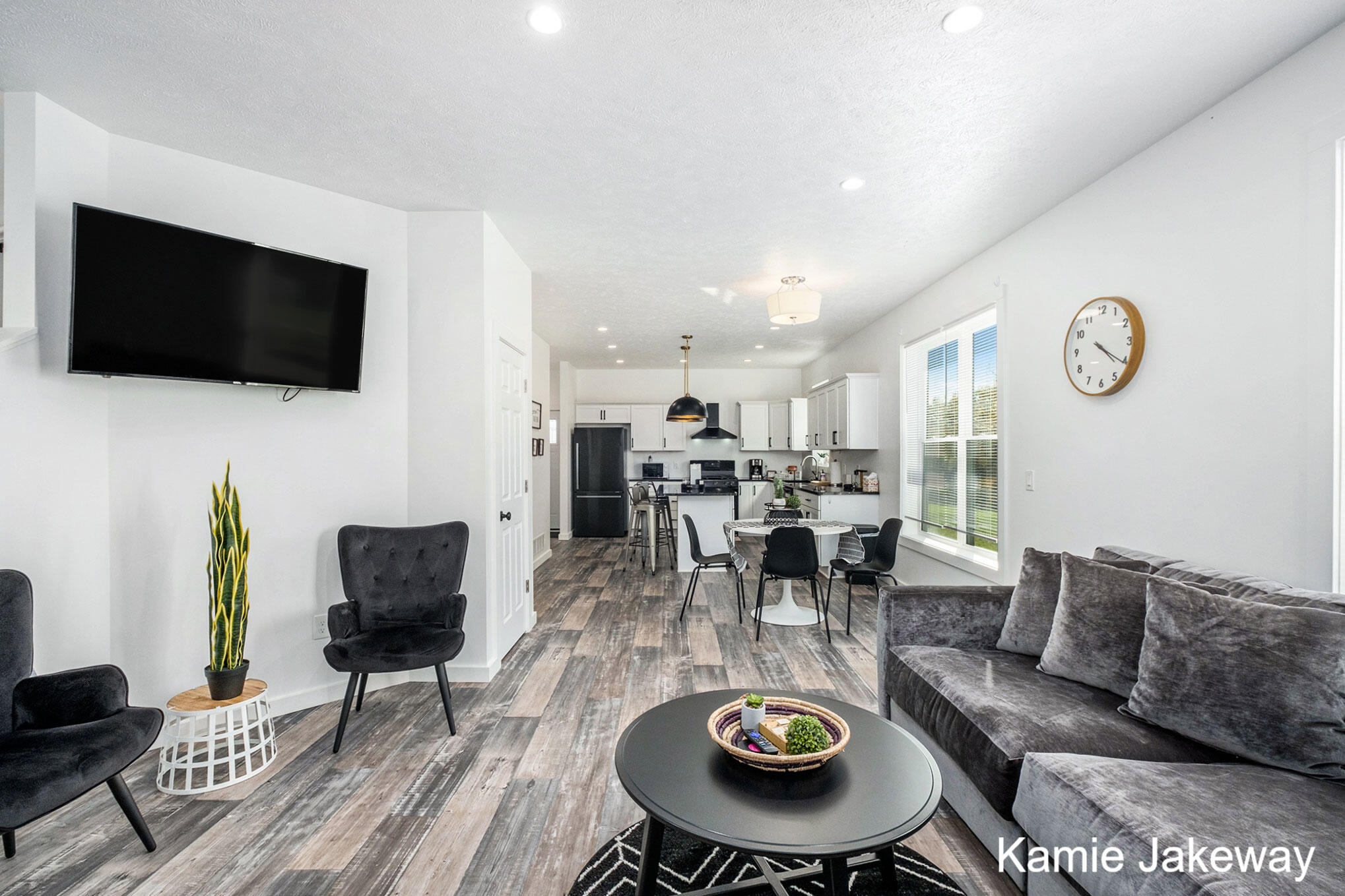 11884 Old Belding Road Northeast Belding, MI 48809 - Photo 28 of 42 living room