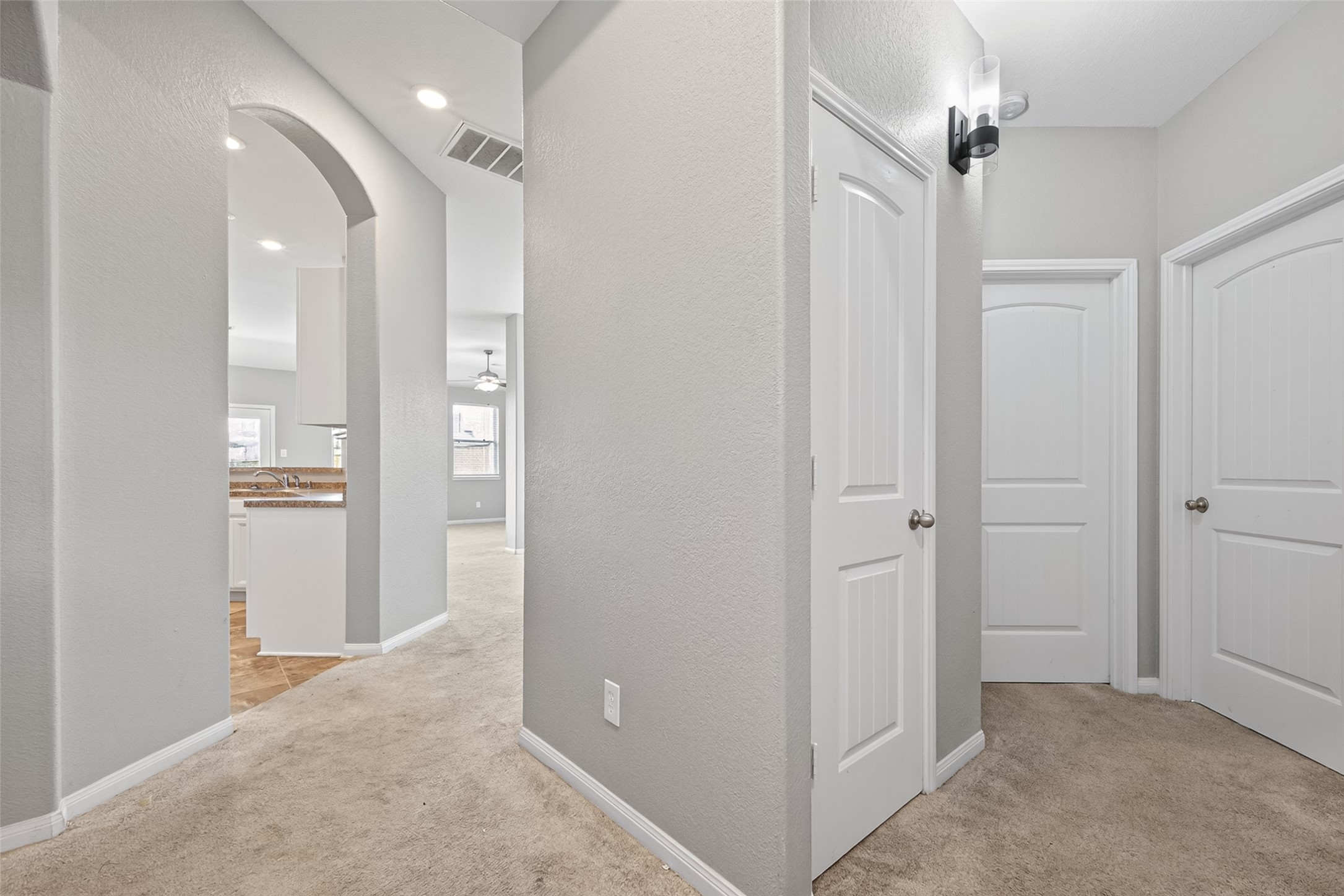 13922 Katlin Road Conroe, TX 77306 - Photo 9 of 42