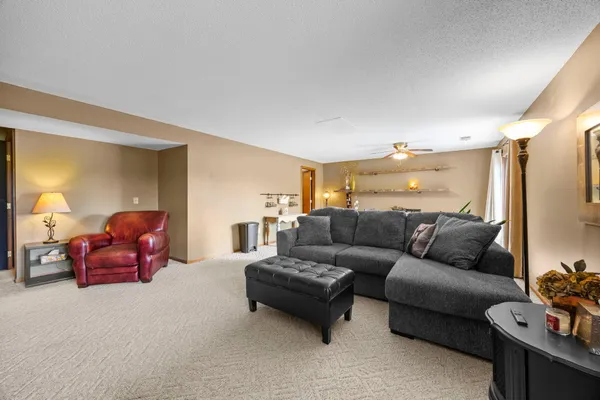 $475,000 | 970 Rolling Greens Lane, Hutchinson, MN 55350