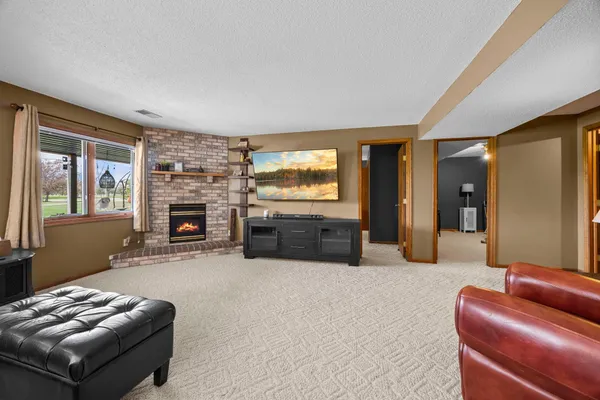 $475,000 | 970 Rolling Greens Lane, Hutchinson, MN 55350