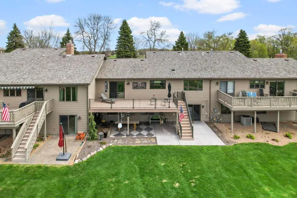 $475,000 | 970 Rolling Greens Lane, Hutchinson, MN 55350