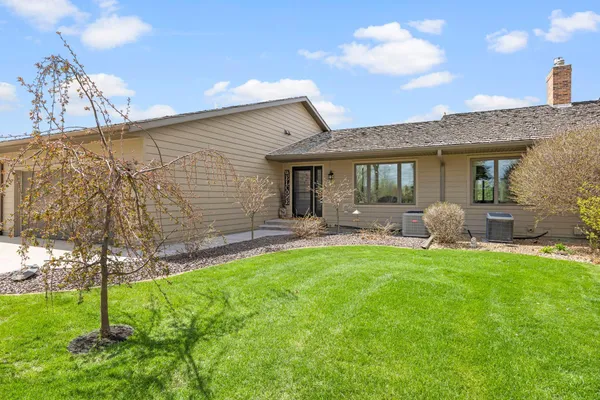 $475,000 | 970 Rolling Greens Lane, Hutchinson, MN 55350