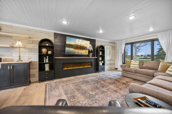 $475,000 | 970 Rolling Greens Lane, Hutchinson, MN 55350