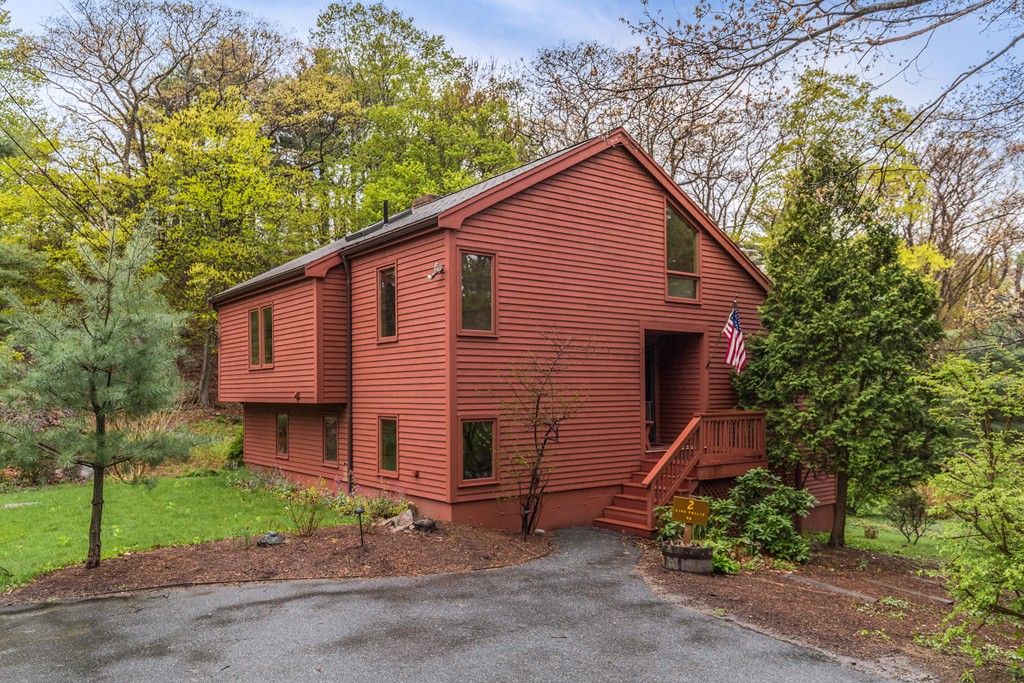 2 King Philip Road Gloucester, MA 01930 - Photo 1 of 17 Gallery Image 1