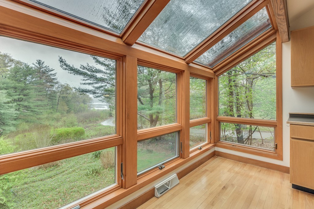 2 King Philip Road Gloucester, MA 01930 - Photo 7 of 17 Gallery Image 7