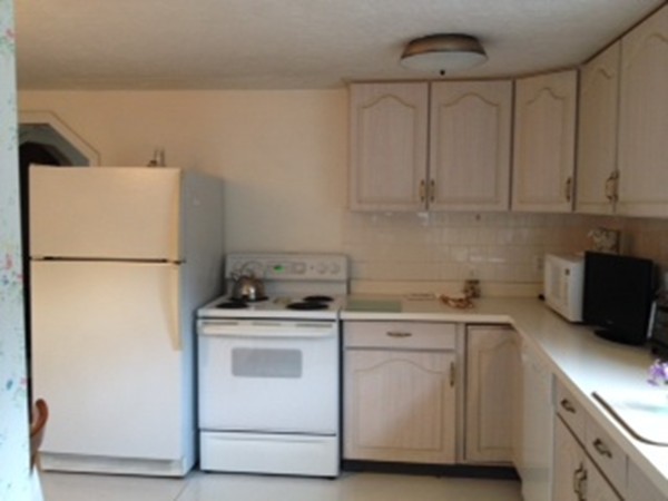 7 Crooked River Road Wareham, MA 02571 - Photo 4 of 20 Gallery Image 4