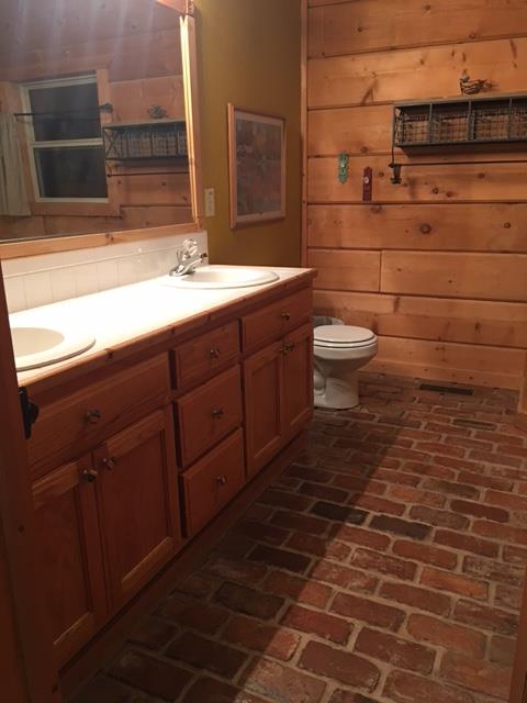 2907 Beech Log Road Watertown, TN 37184 - Photo 13 of 28 Master Bath