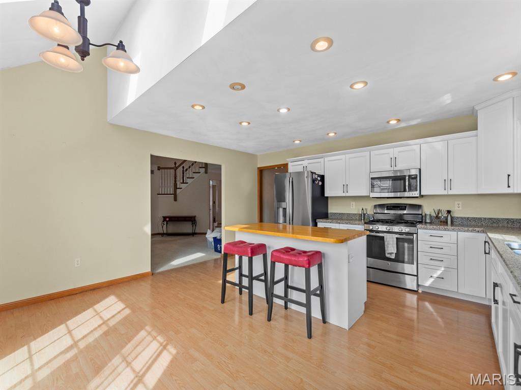 1219 Quail Ridge Court Belleville, IL 62221 - Photo 10 of 42