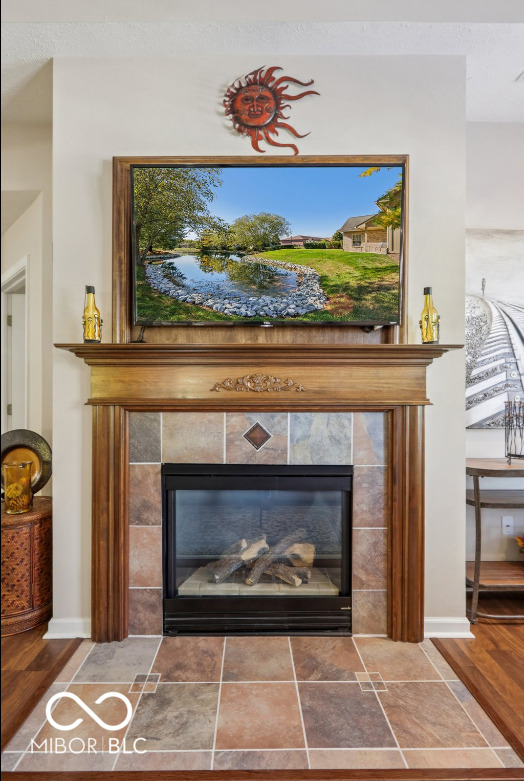 11291 Courtyard Way Fishers, IN 46038 - Photo 6 of 47